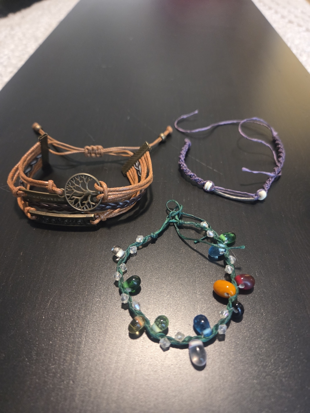 LOT 3 Bracelets
